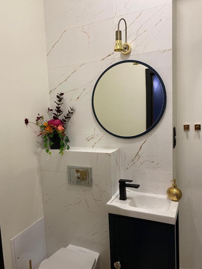 Przytulny I Nowoczesny Apartament Malgosi, 10 Min Pieszo Od Dworca I Galerii Катовице Экстерьер фото